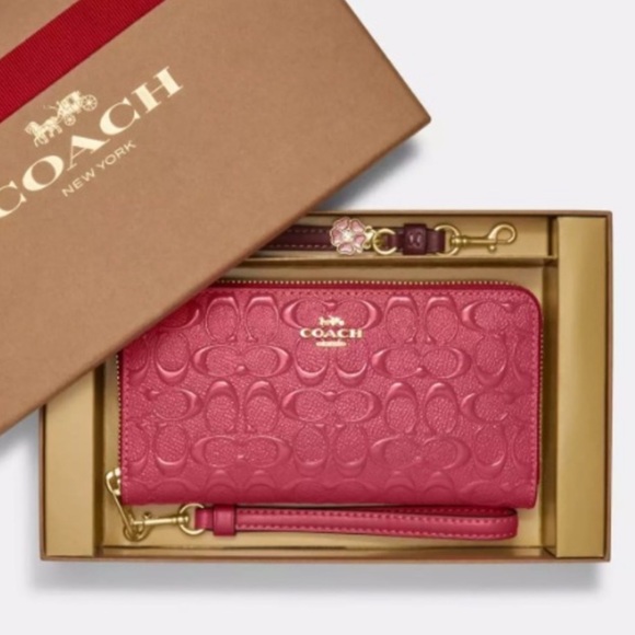Coach Handbags - Coach Signature Leather Wallet